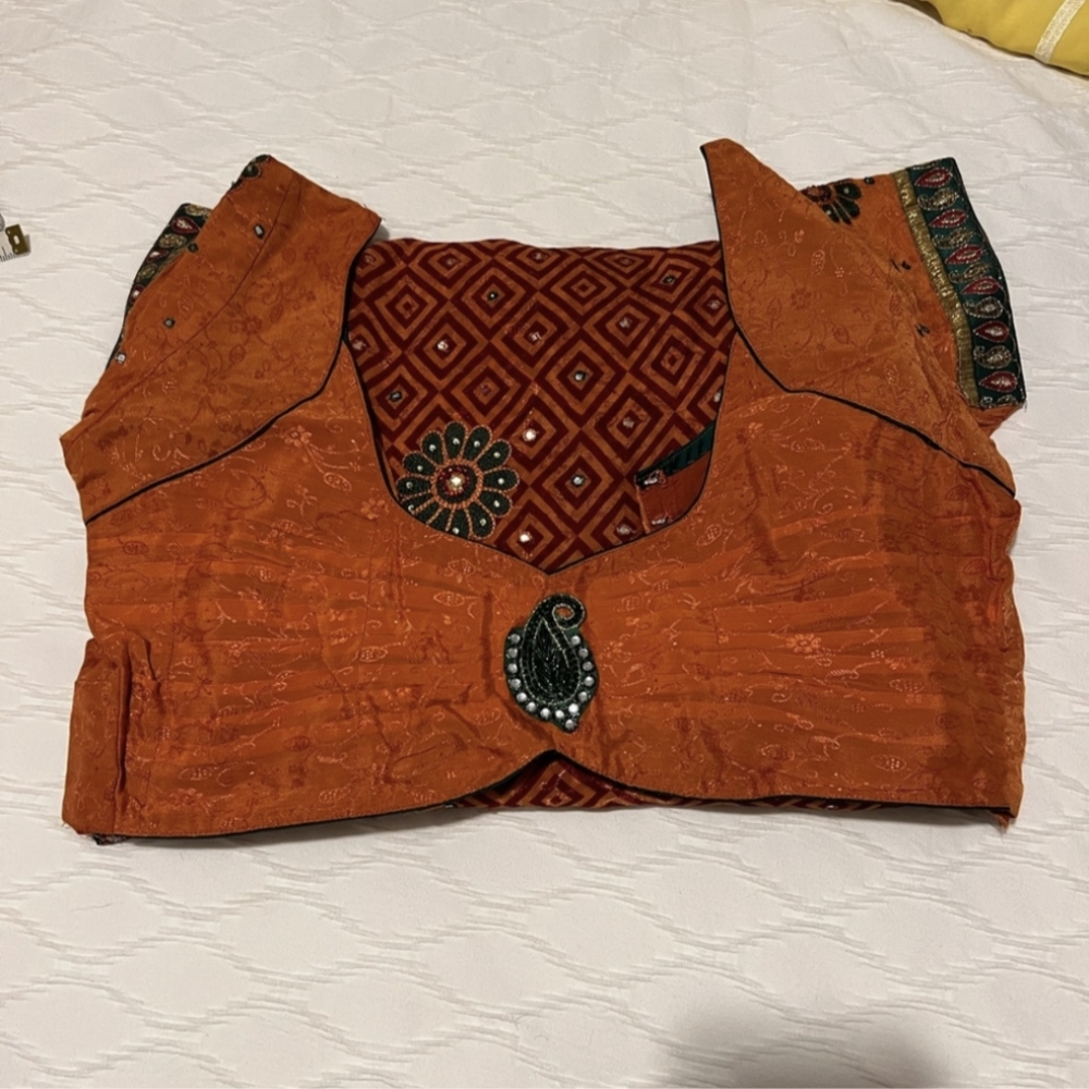Saree with pre-stitched blouse